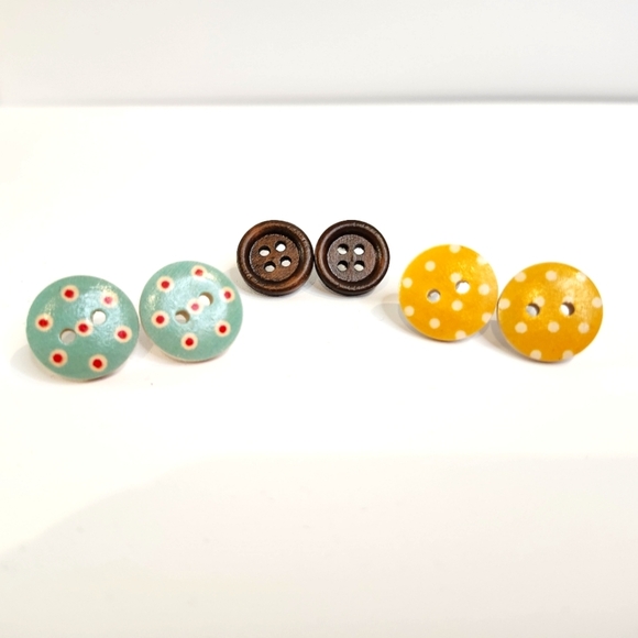 Cute Wooden Button Earrings Set of 3 Studs Yellow Light Blue Polka Dots Artsy - Picture 1 of 4